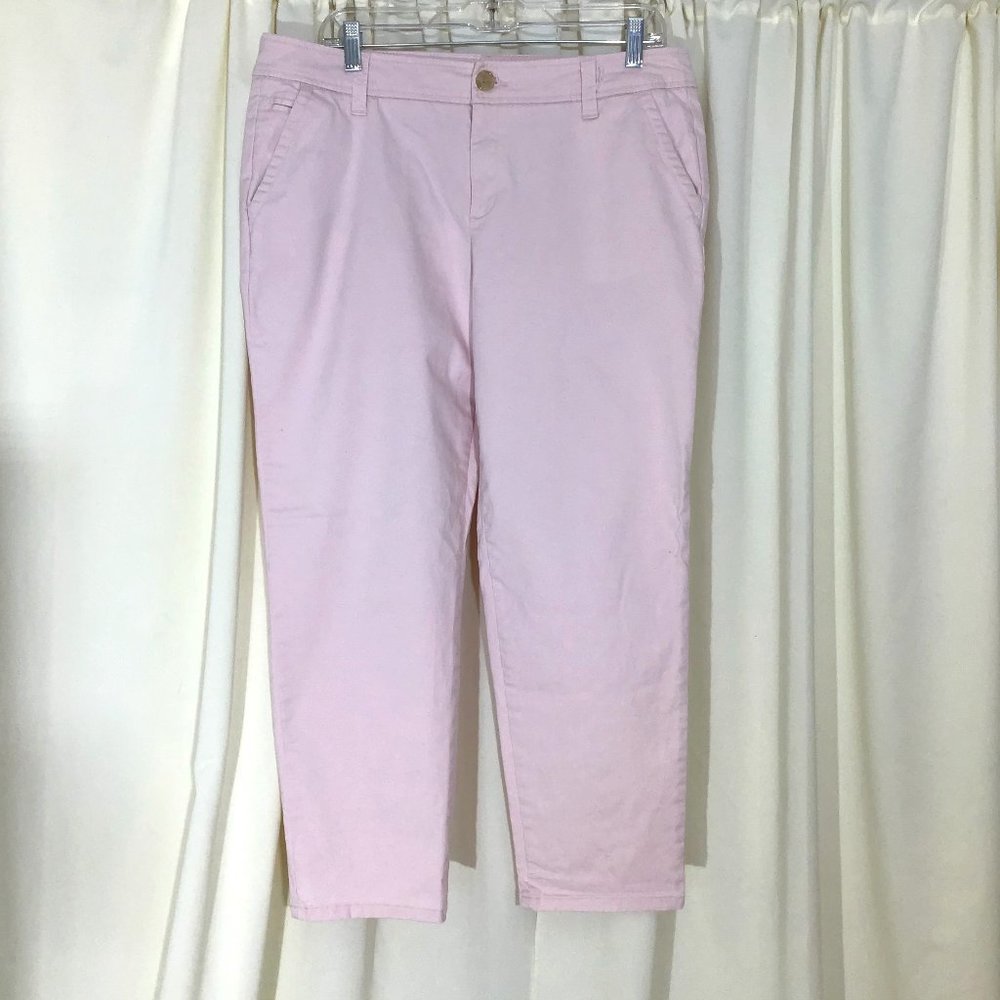 New Classic Light Pink capri Pants